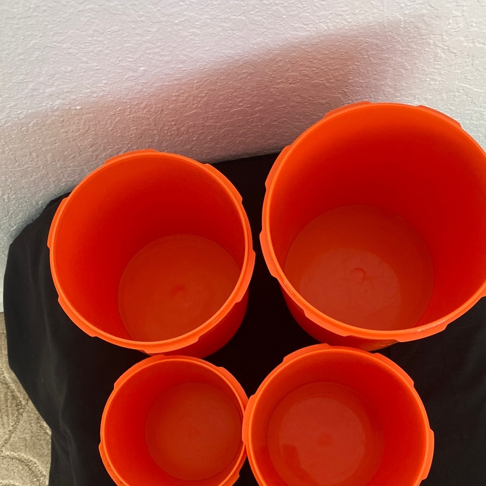 Tupperware Orange Food Storage Containers - Picture 4 of 6